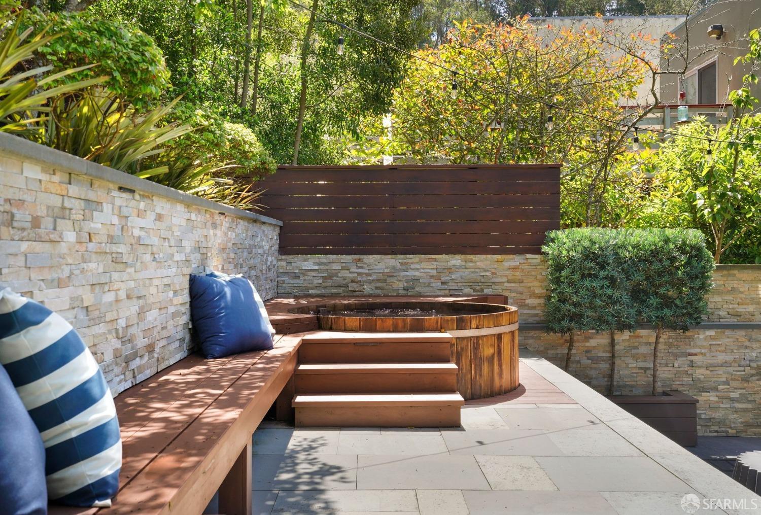 216 Dellbrook Avenue