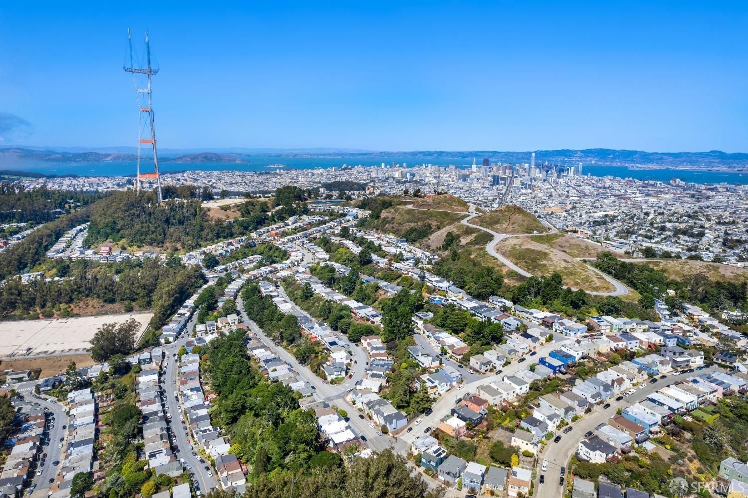 216 Dellbrook Avenue