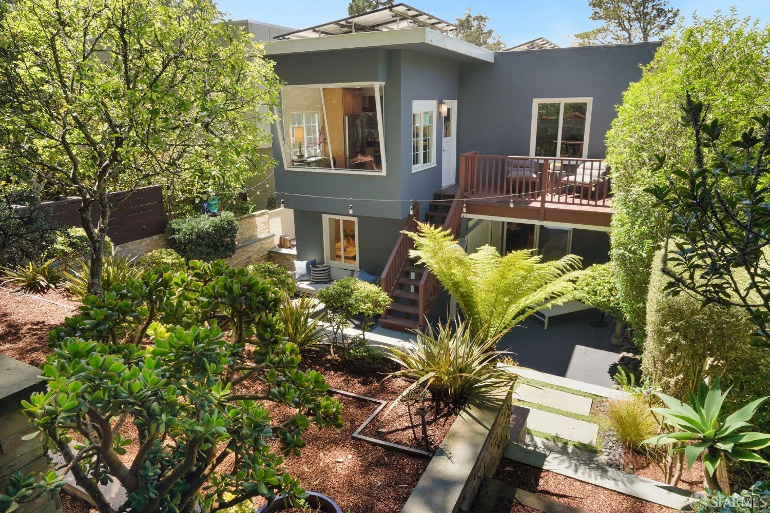 216 Dellbrook Avenue