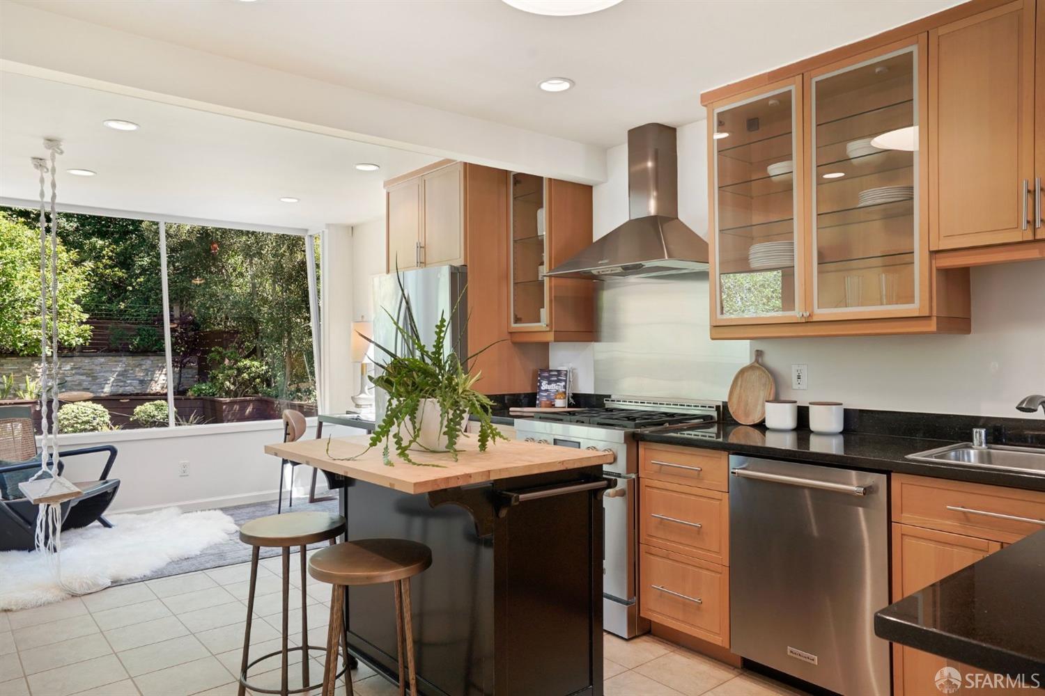 216 Dellbrook Avenue