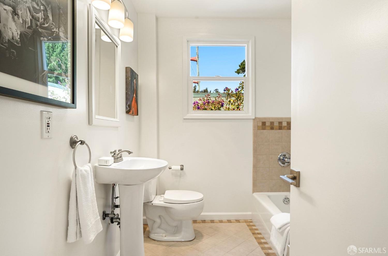 216 Dellbrook Avenue