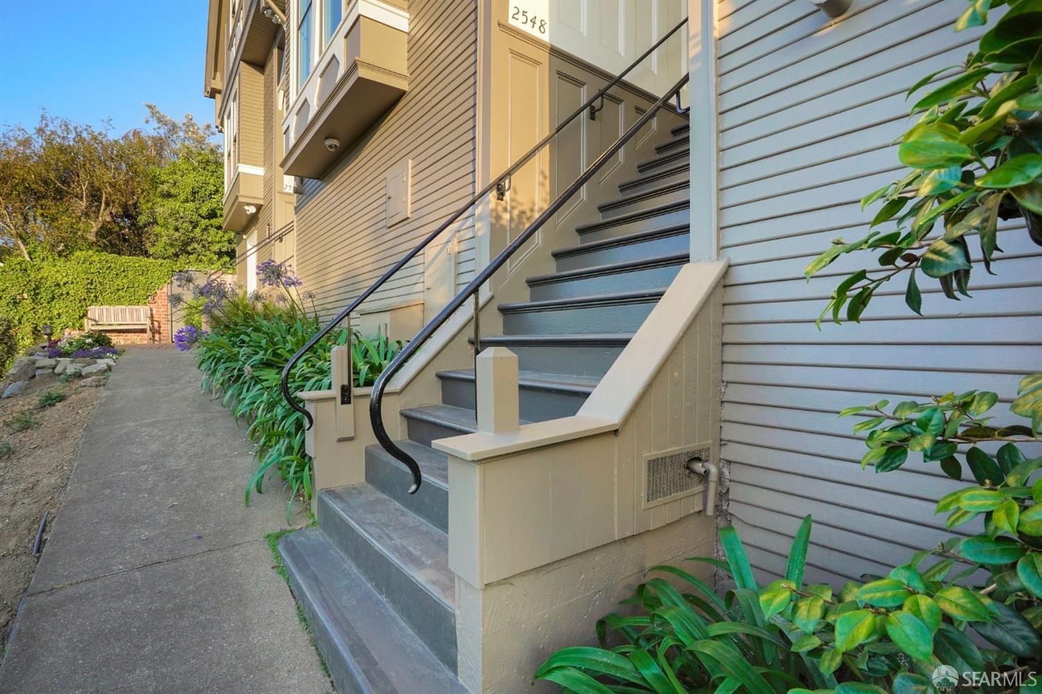 2548 Hyde Street