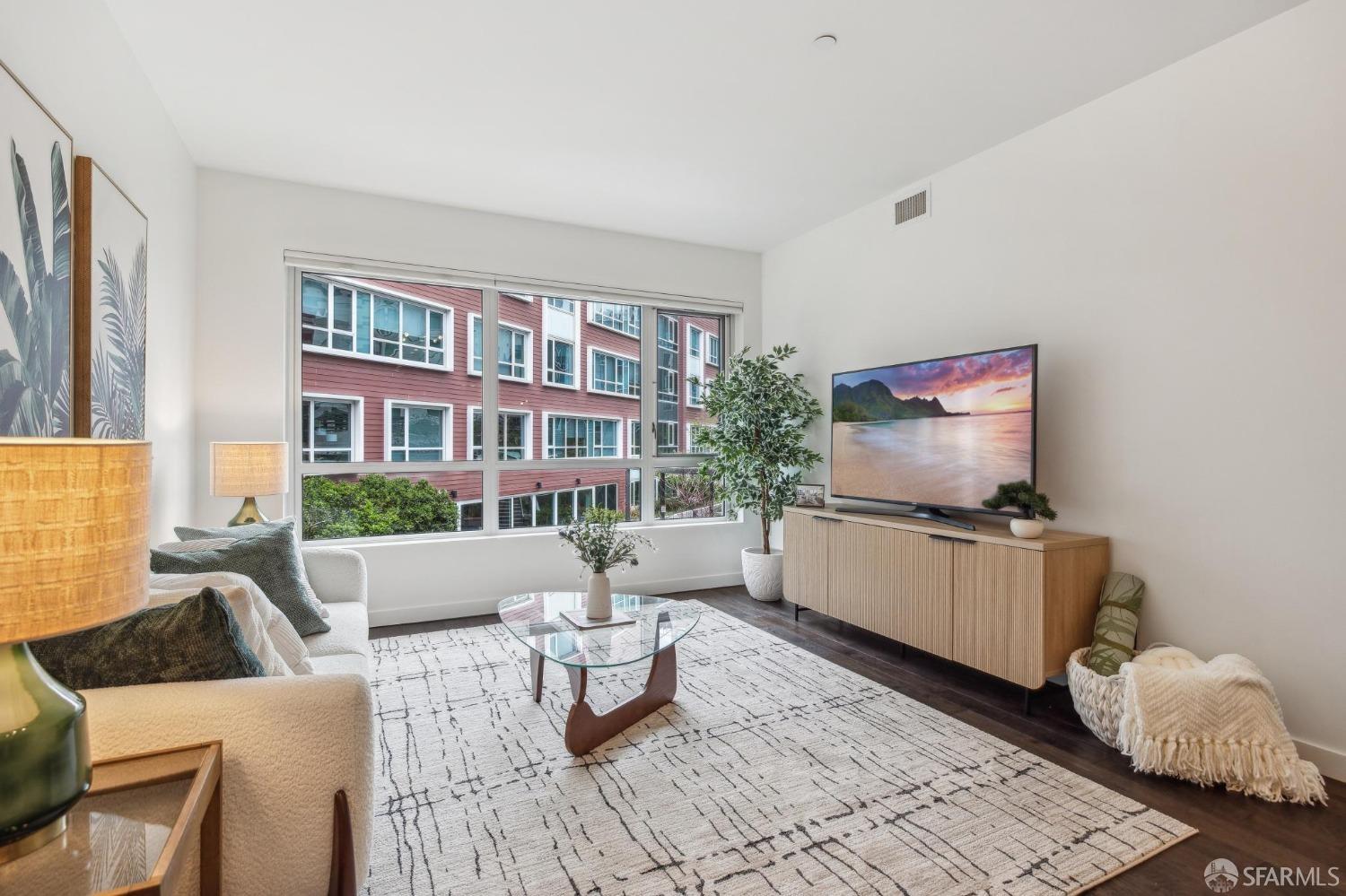 110 Channel Street # 426