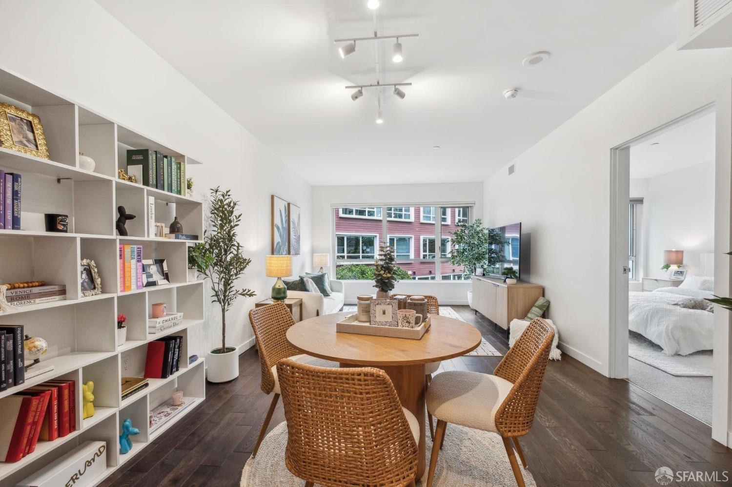 110 Channel Street # 426
