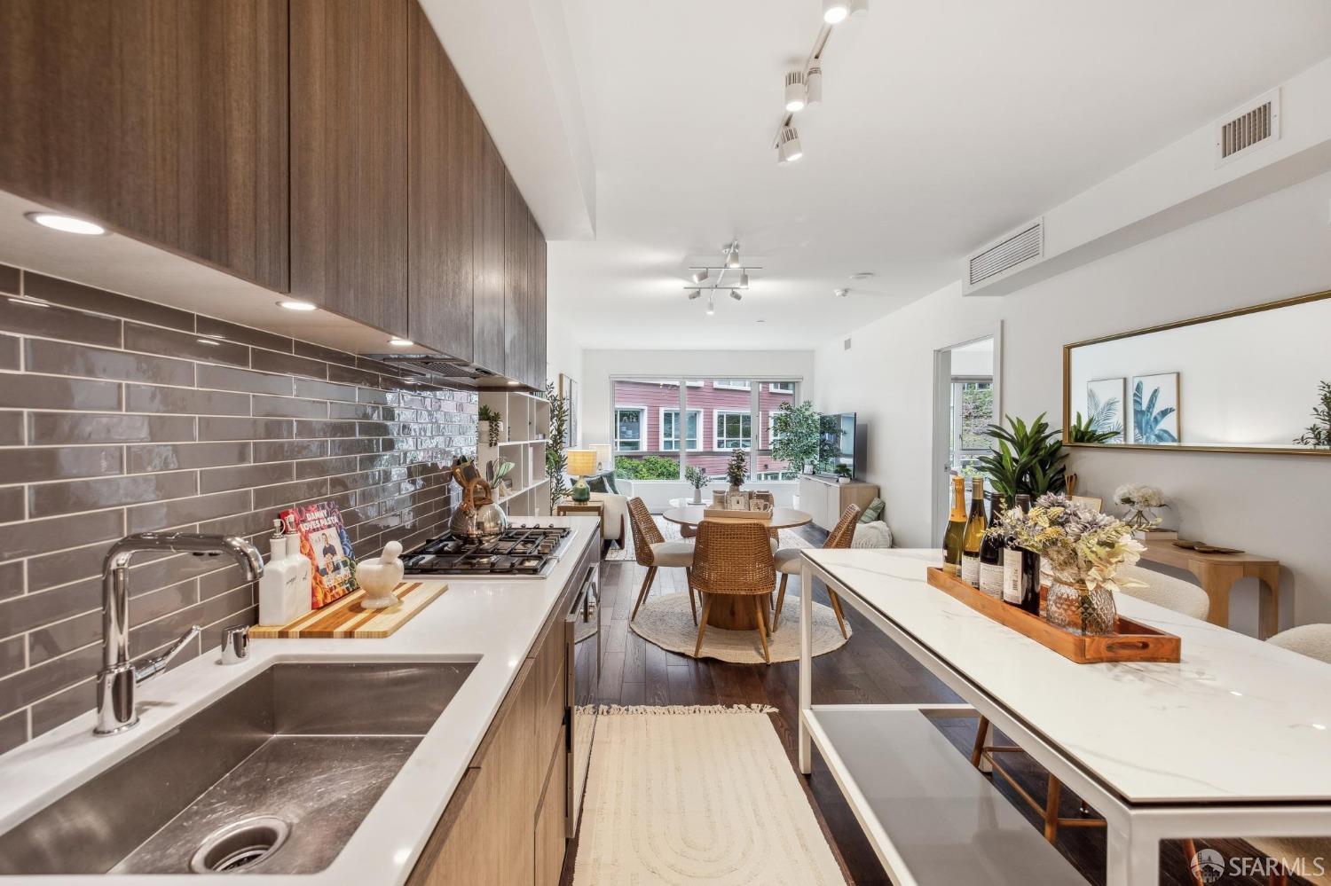 110 Channel Street # 426