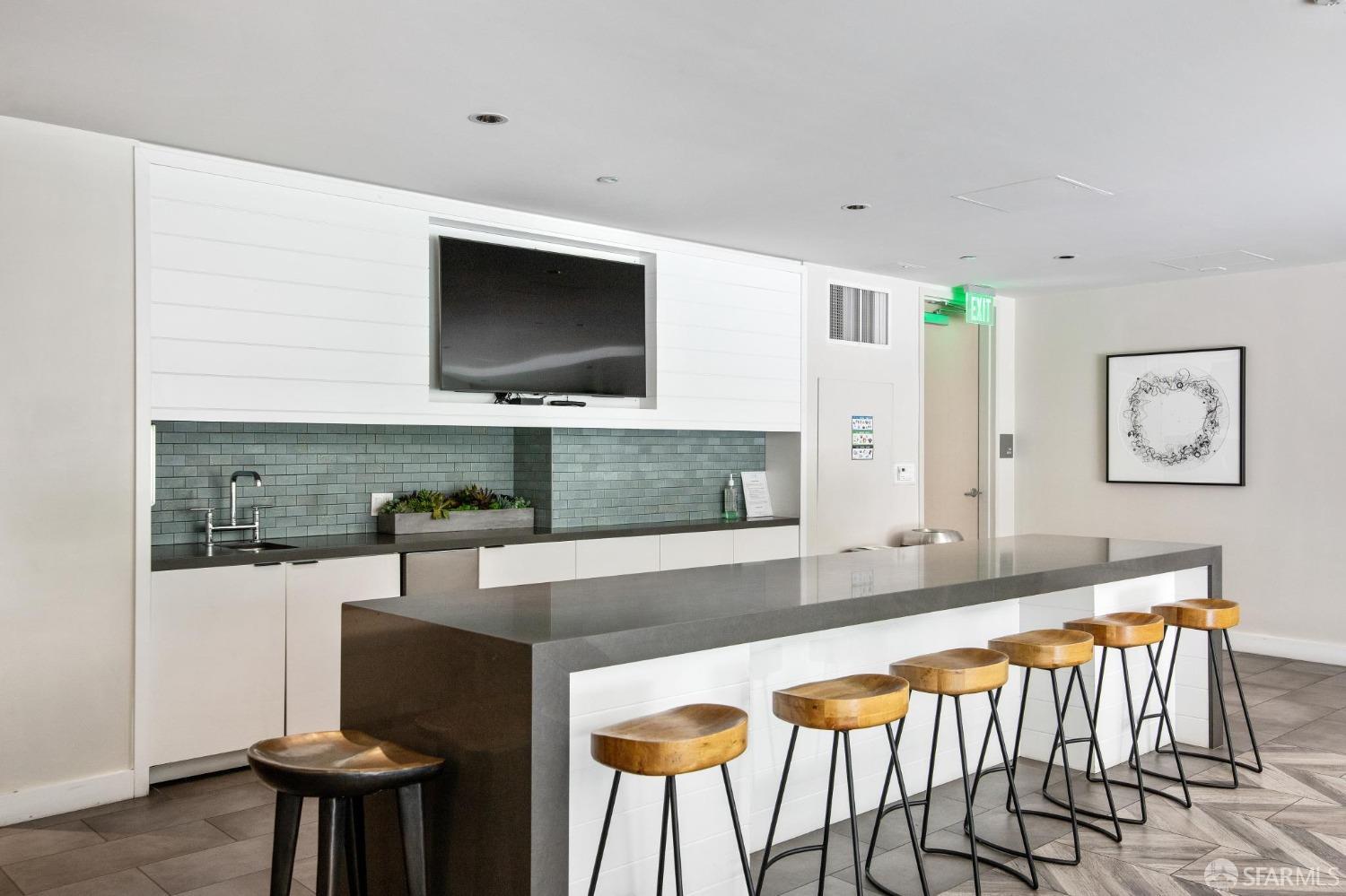 110 Channel Street # 426