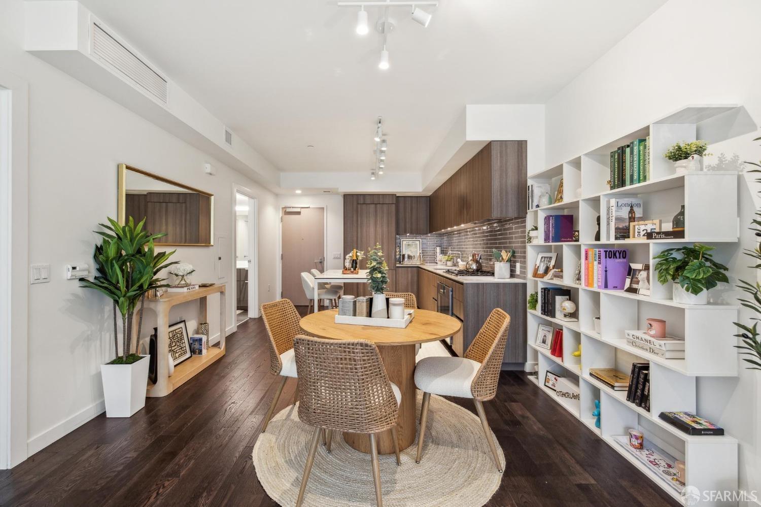 110 Channel Street # 426