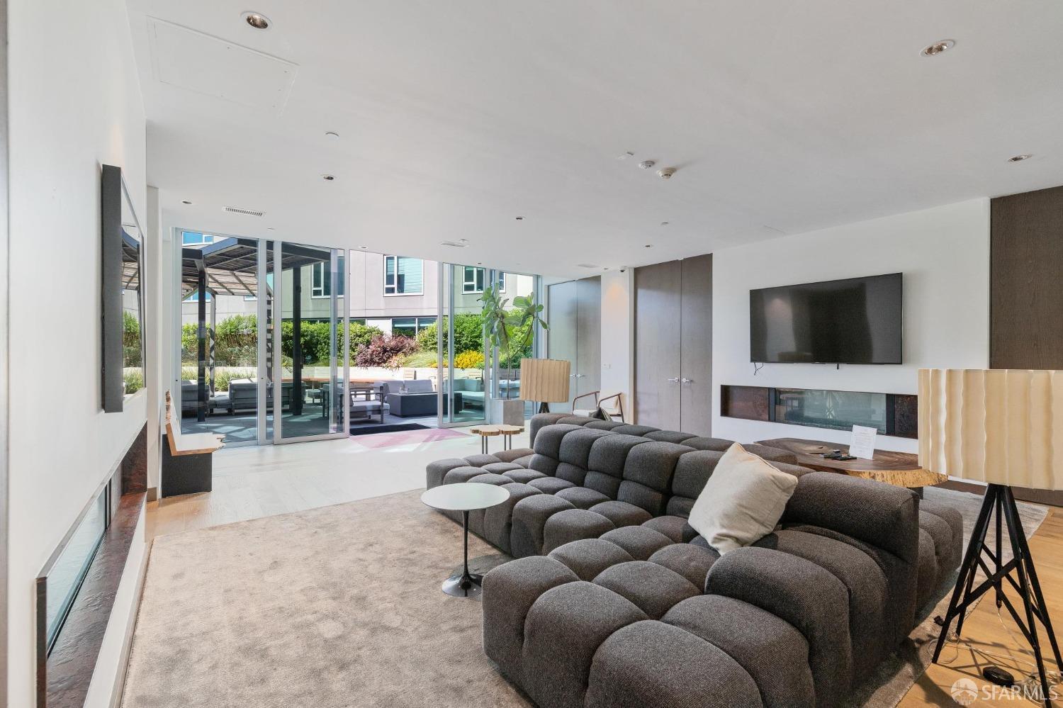 110 Channel Street # 426