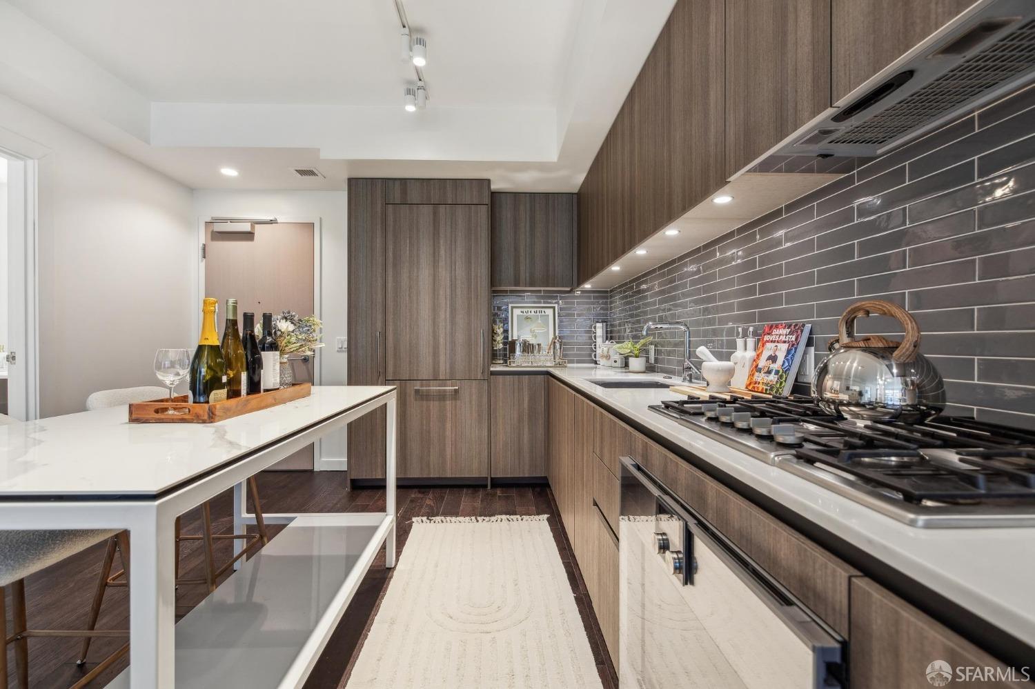 110 Channel Street # 426