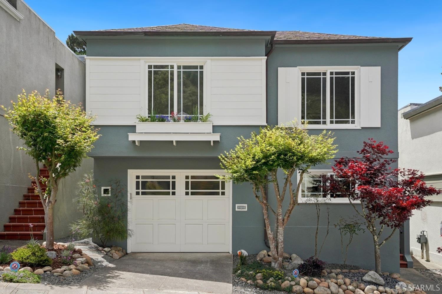 205 Dellbrook Avenue