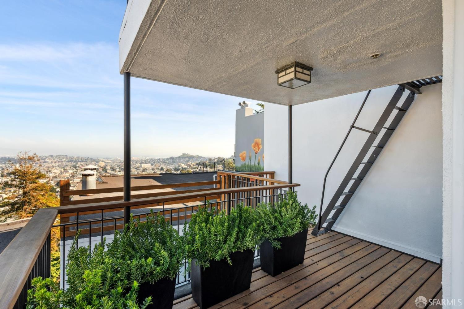 647 Grand View Avenue # 4