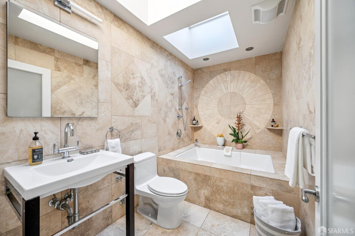 647 Grand View Avenue # 4