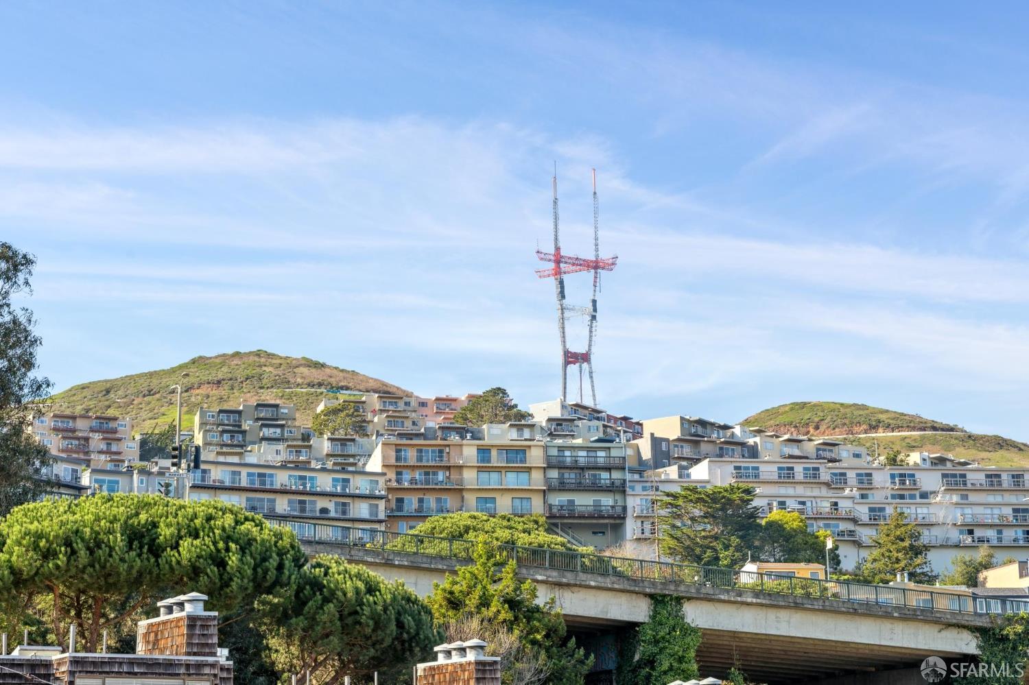 647 Grand View Avenue # 4