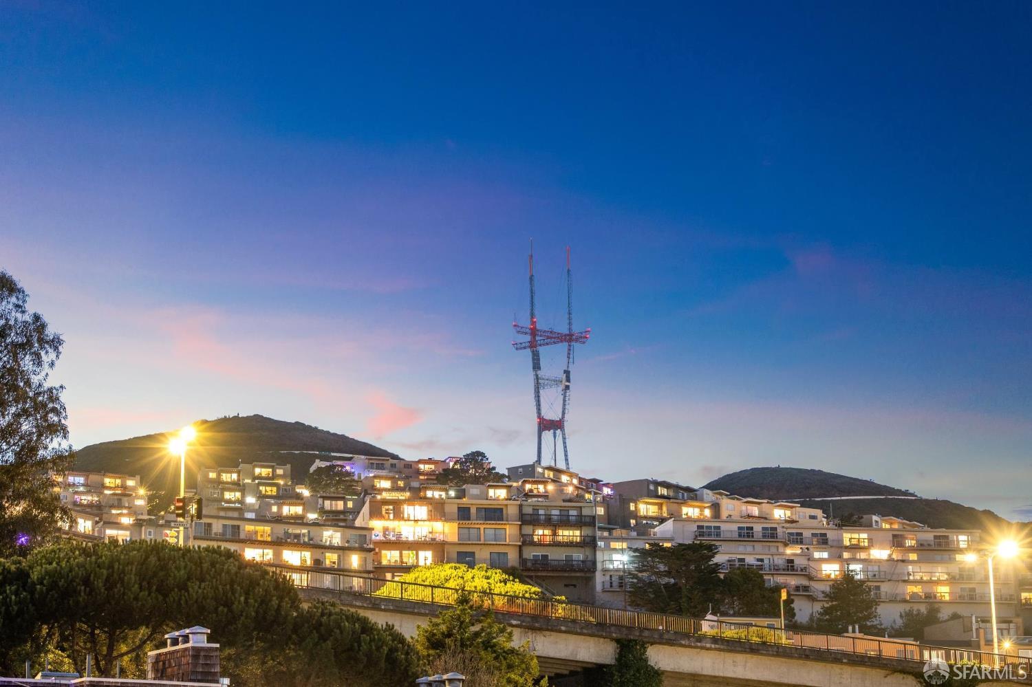 647 Grand View Avenue # 4