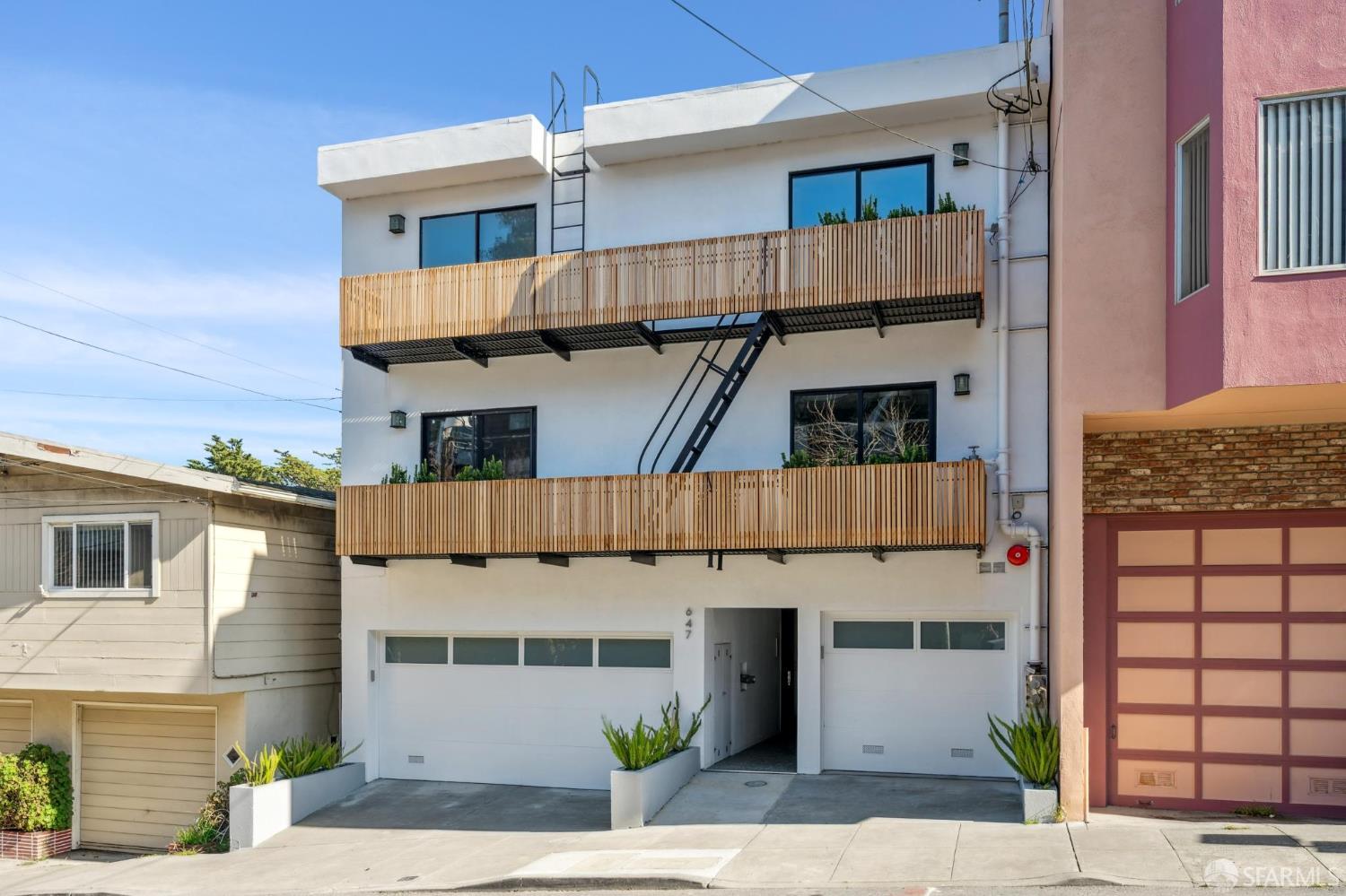 647 Grand View Avenue # 4