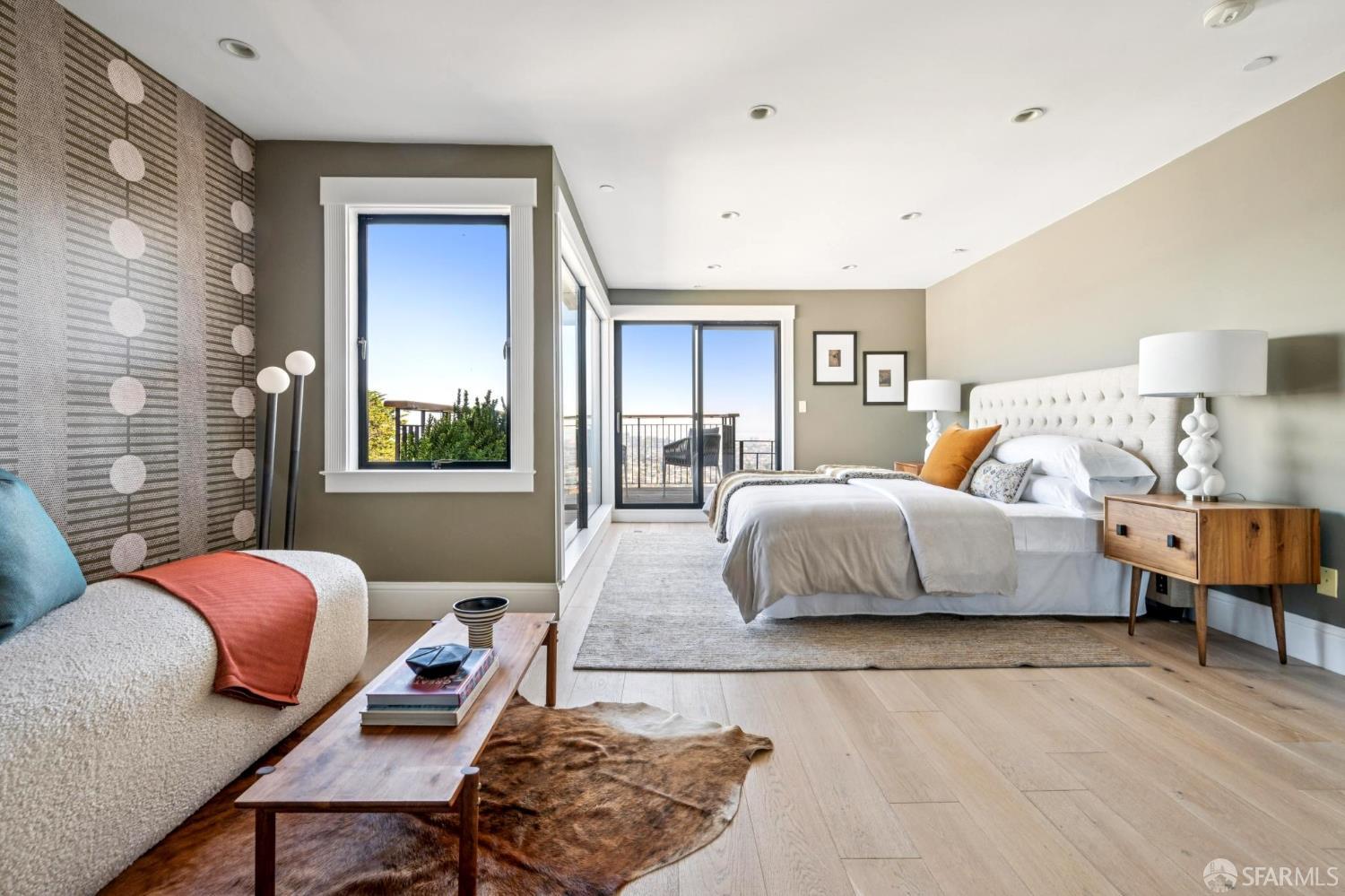 647 Grand View Avenue # 4