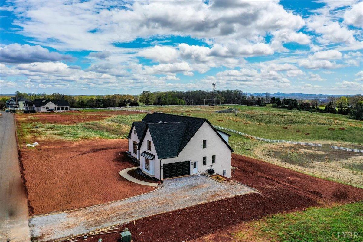 116 Stables Lane
