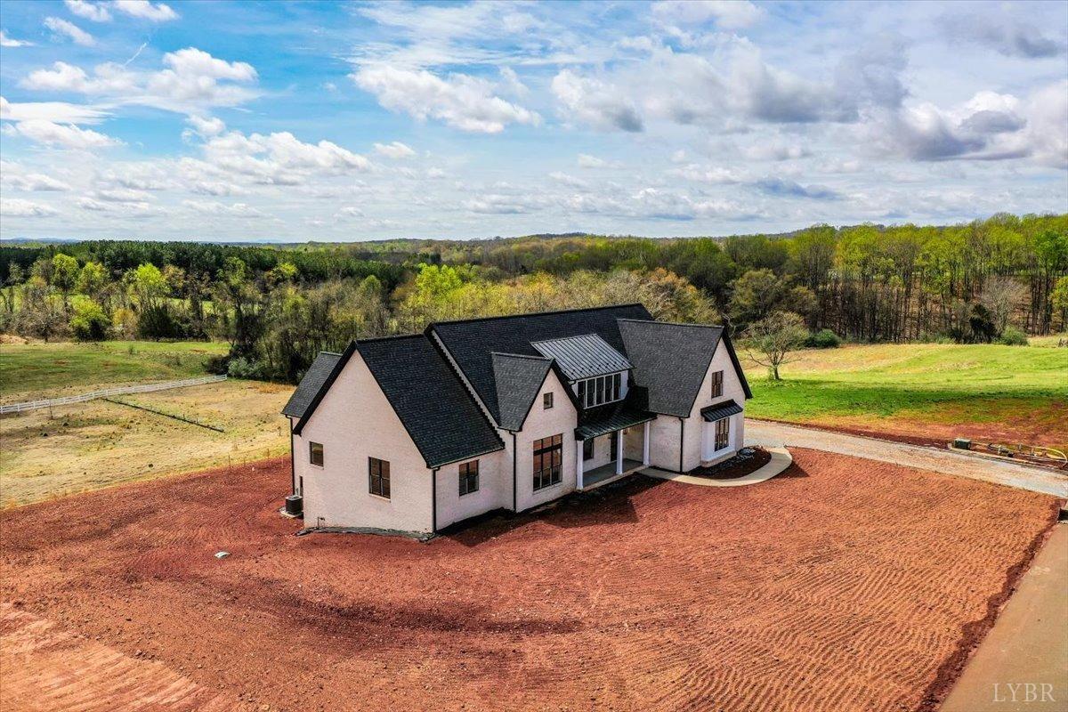 116 Stables Lane