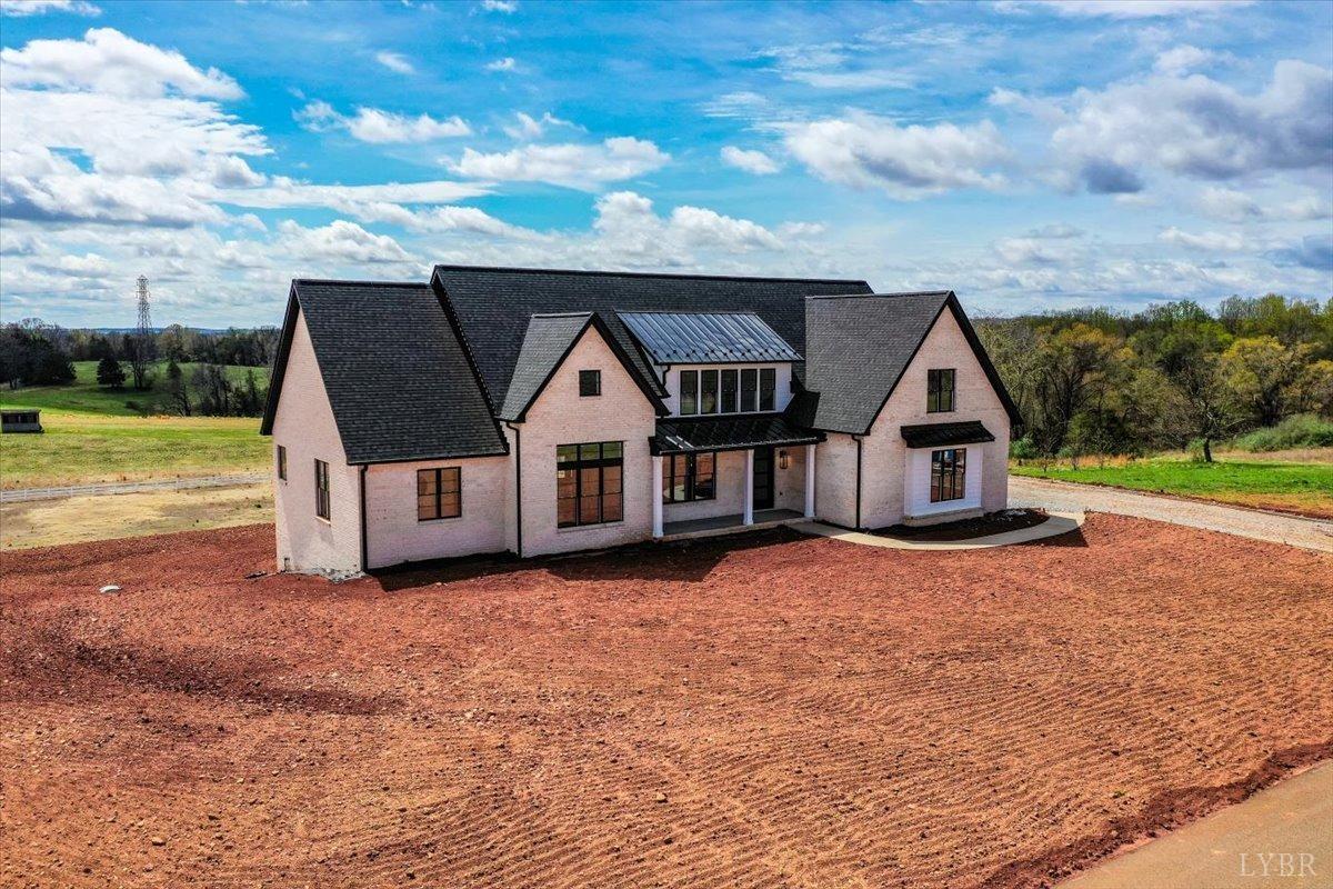 116 Stables Lane