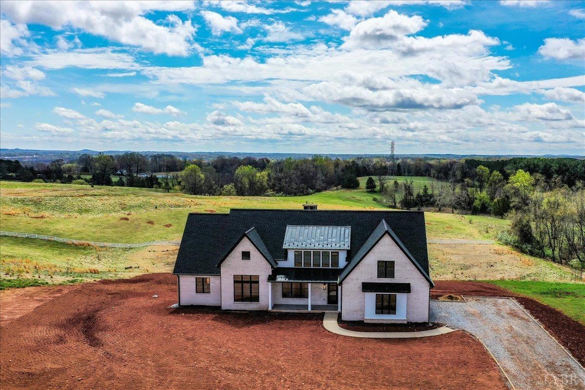 116 Stables Lane