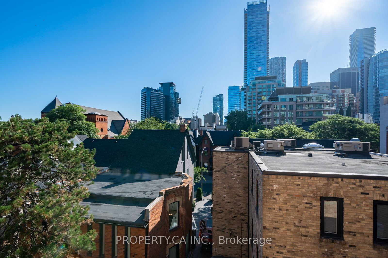 18A Hazelton Ave Unit: 304