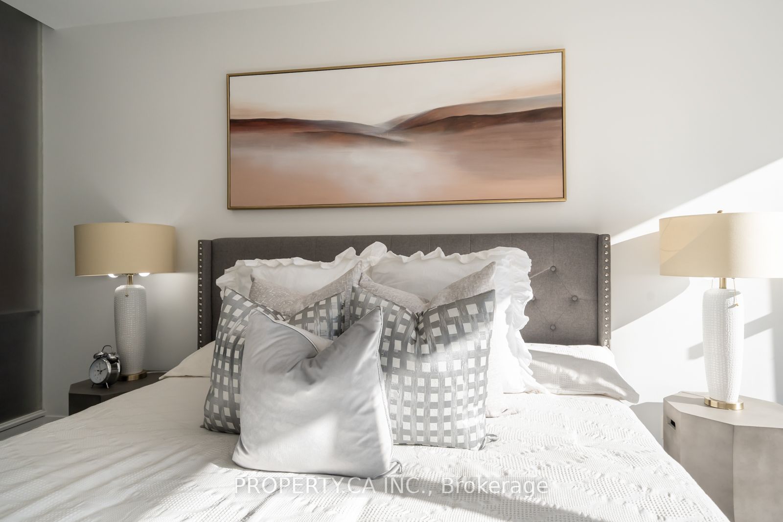 18A Hazelton Ave Unit: 304