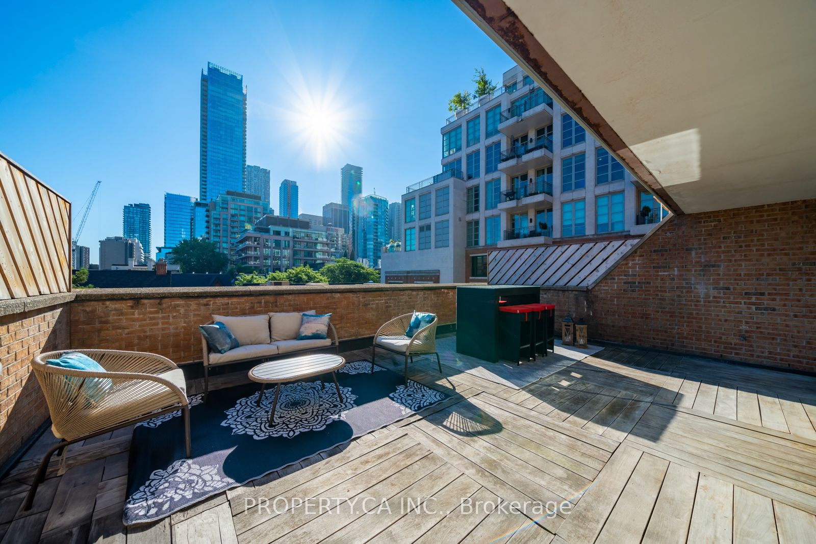 18A Hazelton Ave Unit: 304