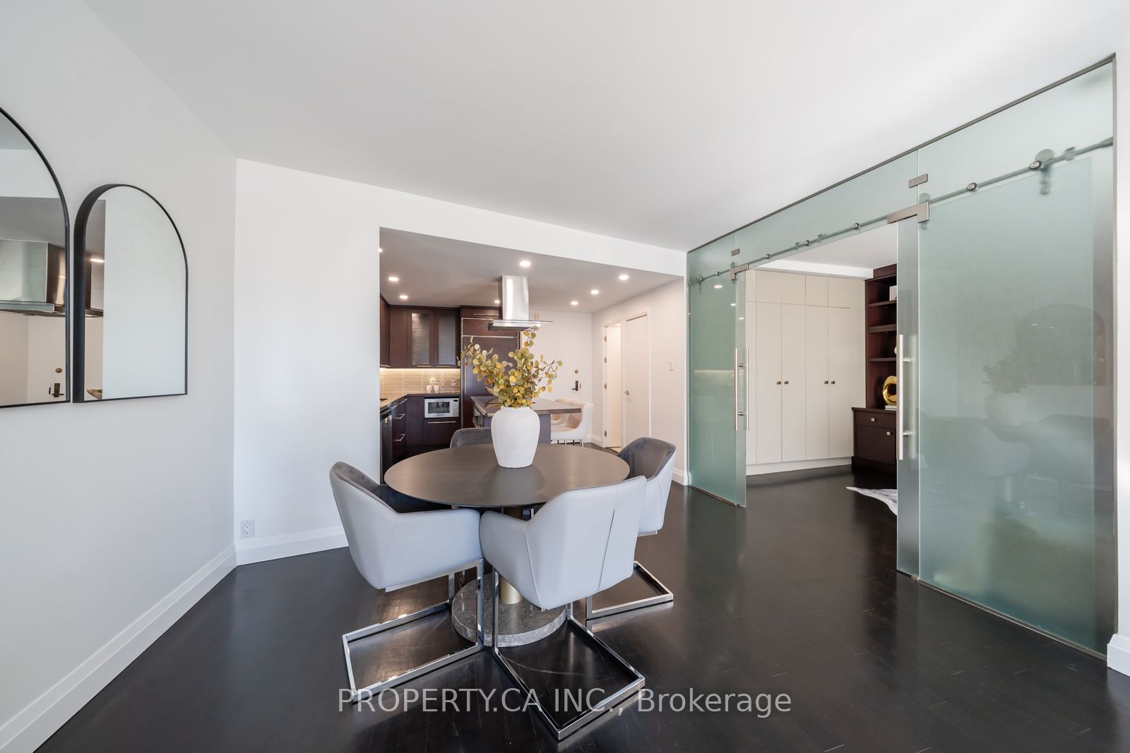 18A Hazelton Ave Unit: 304