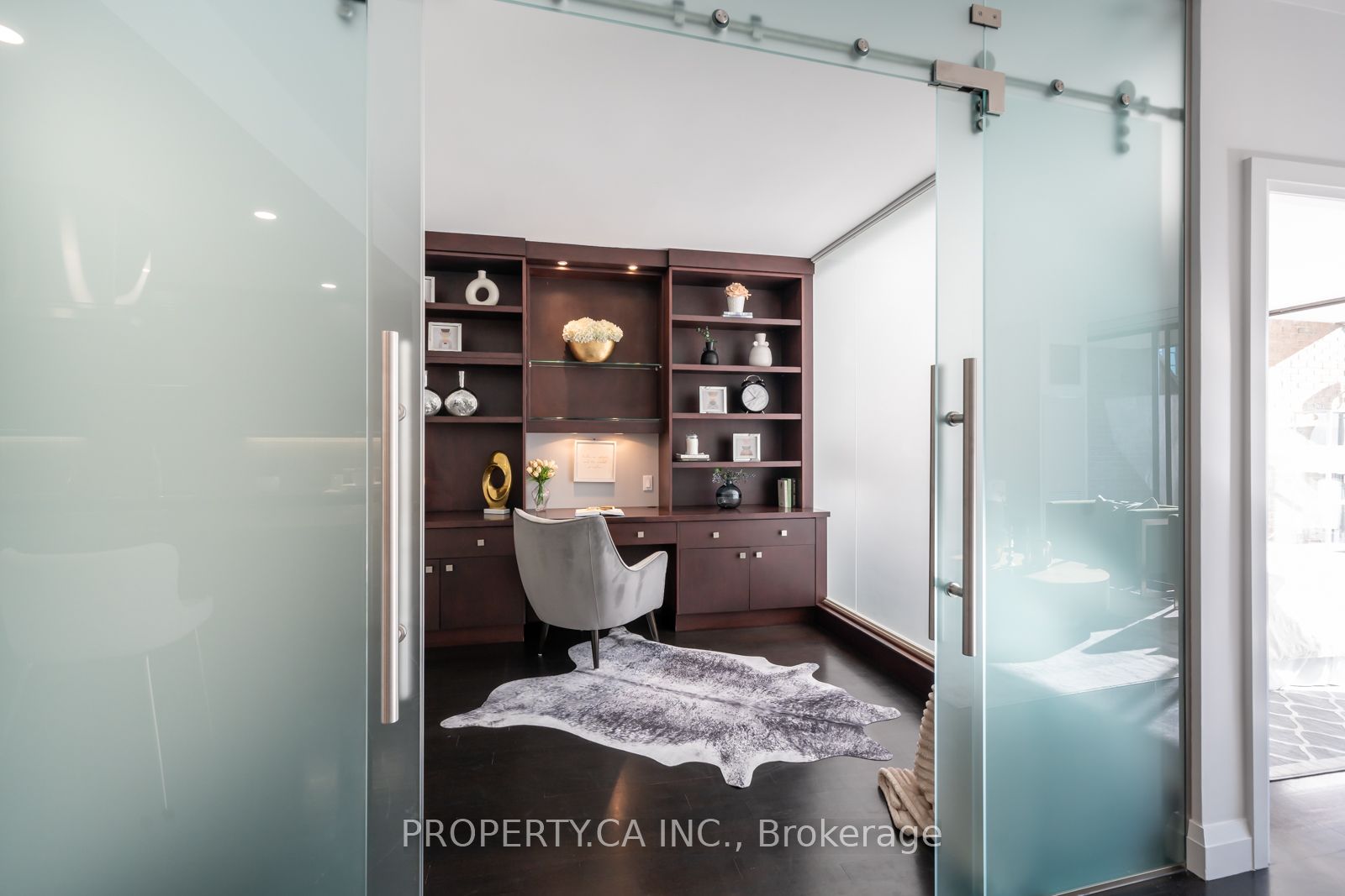 18A Hazelton Ave Unit: 304