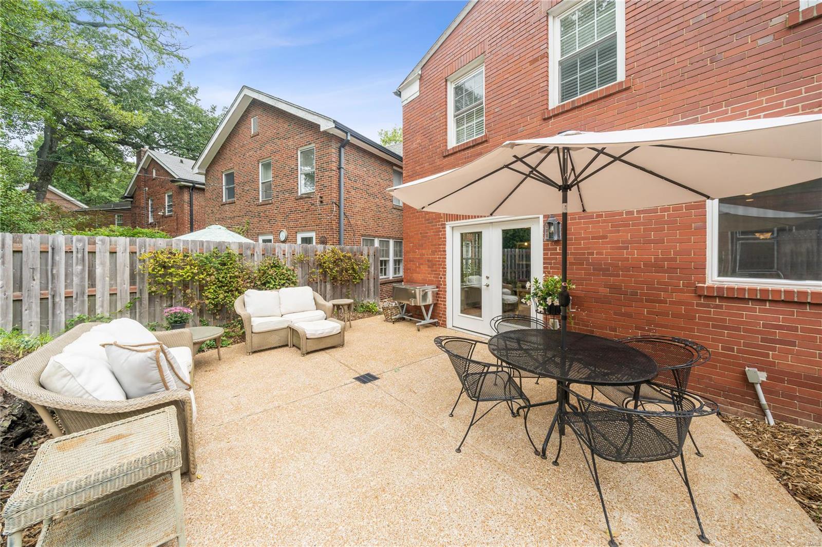 7040 Northmoor Drive