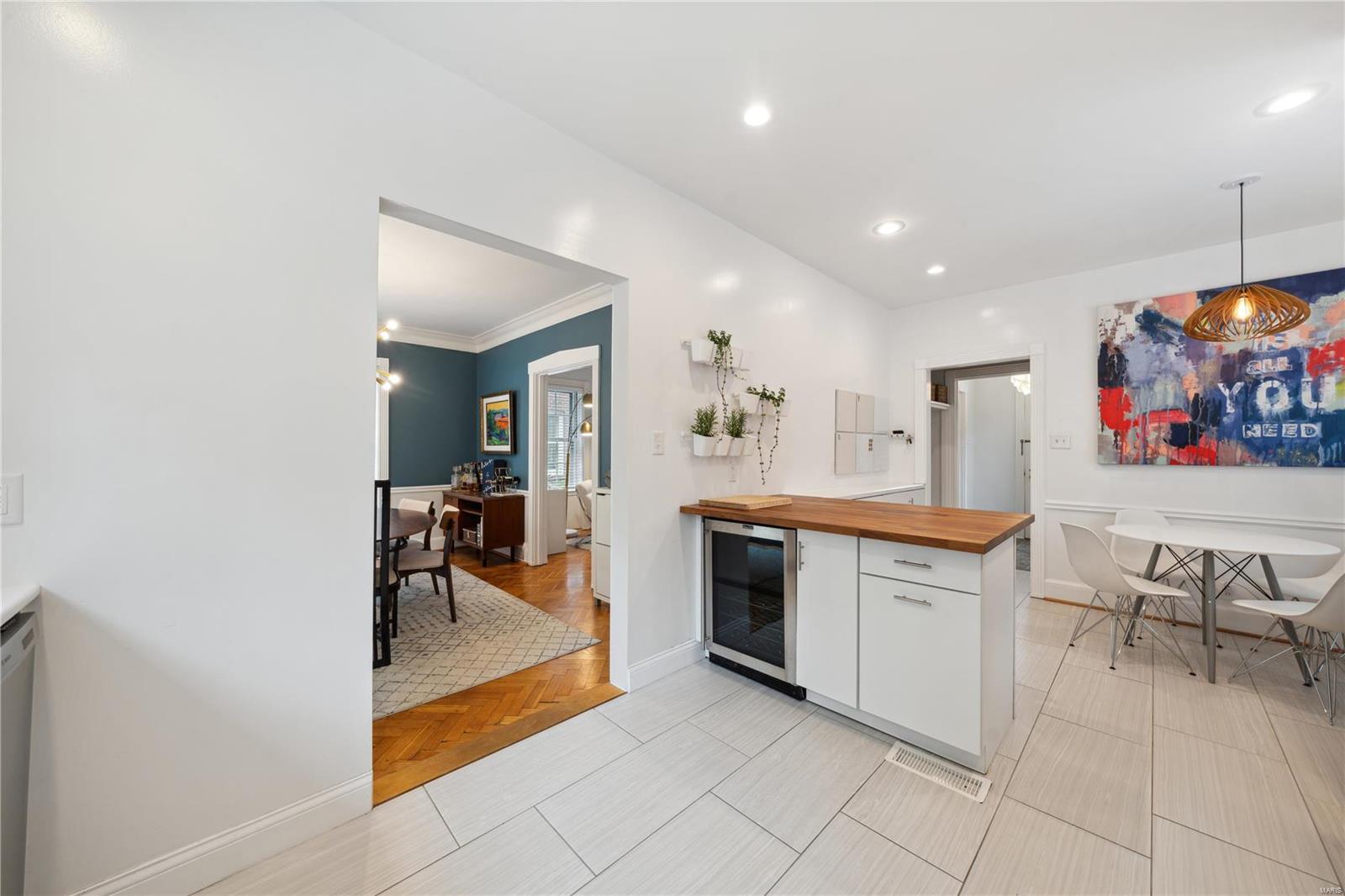 7040 Northmoor Drive