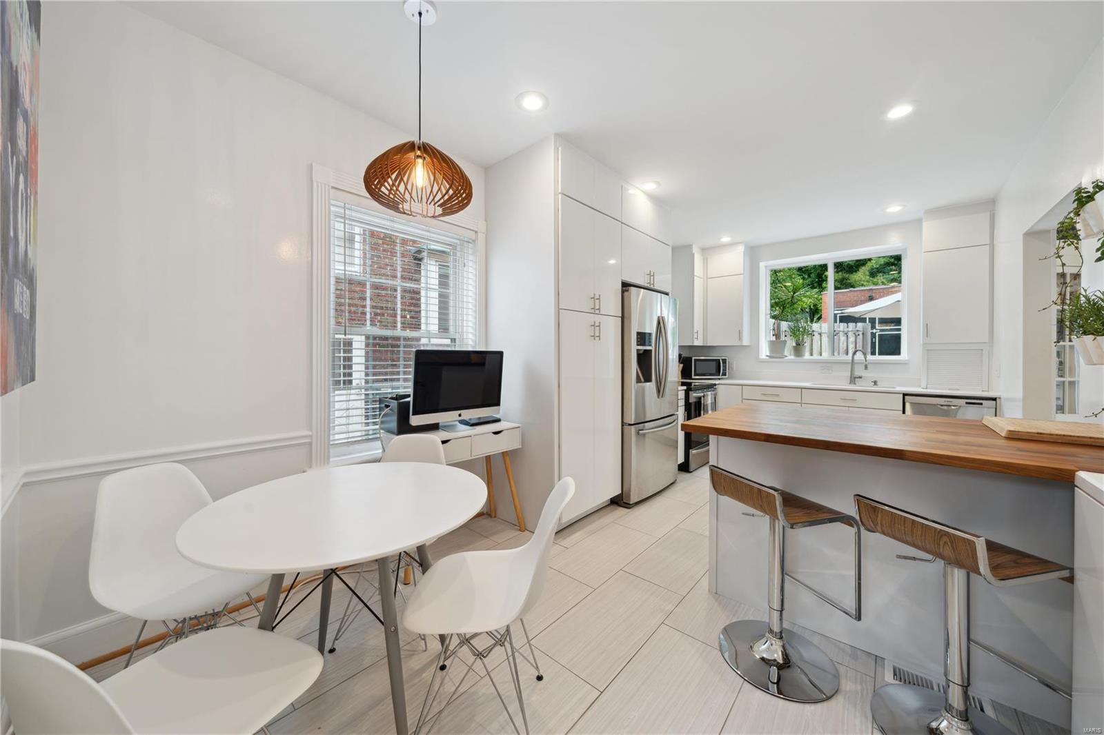 7040 Northmoor Drive