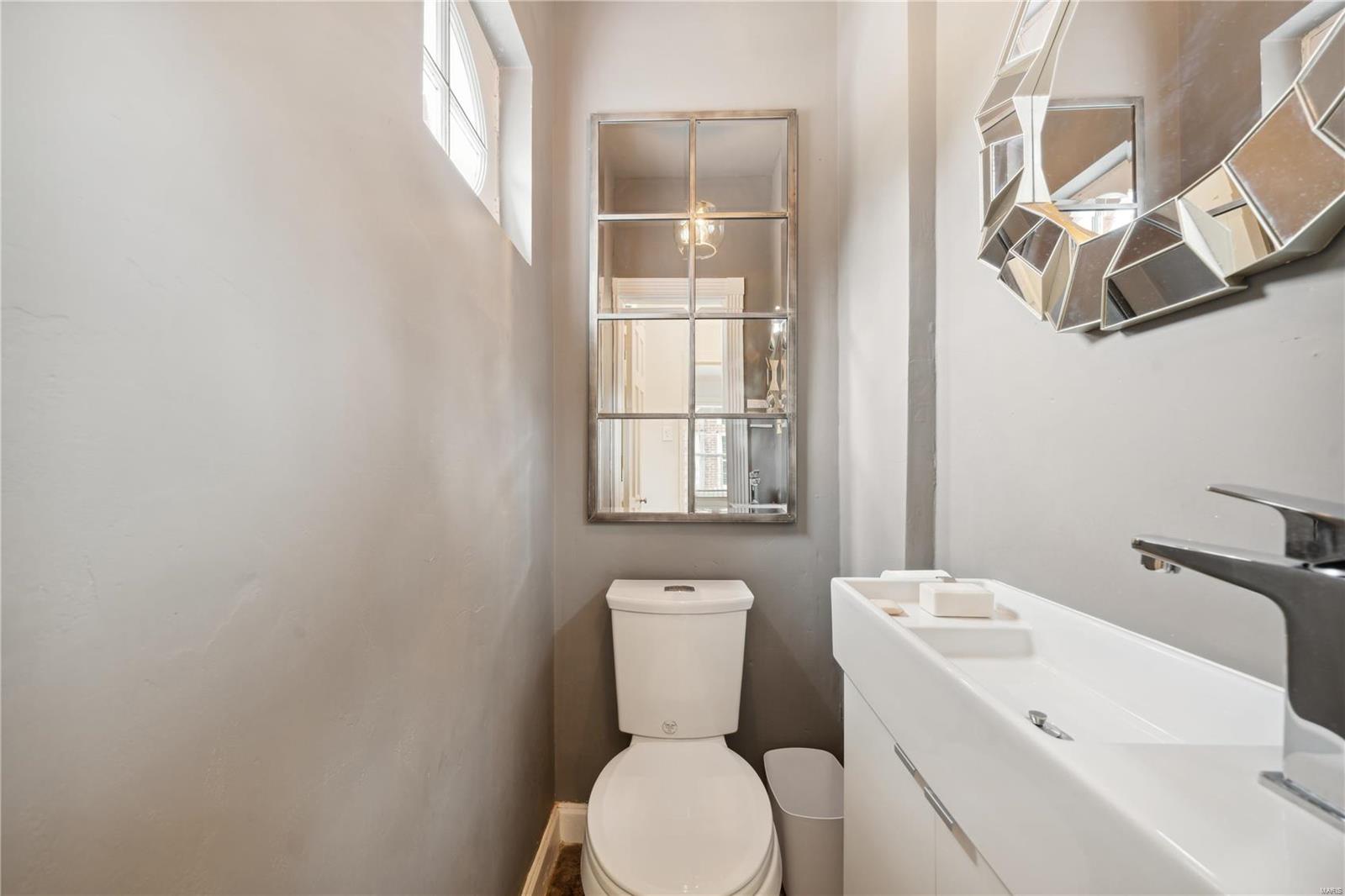 7040 Northmoor Drive