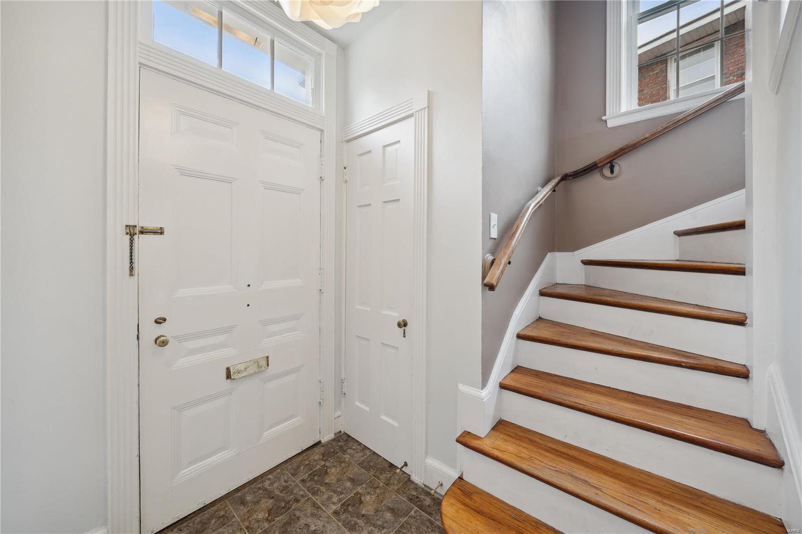 7040 Northmoor Drive