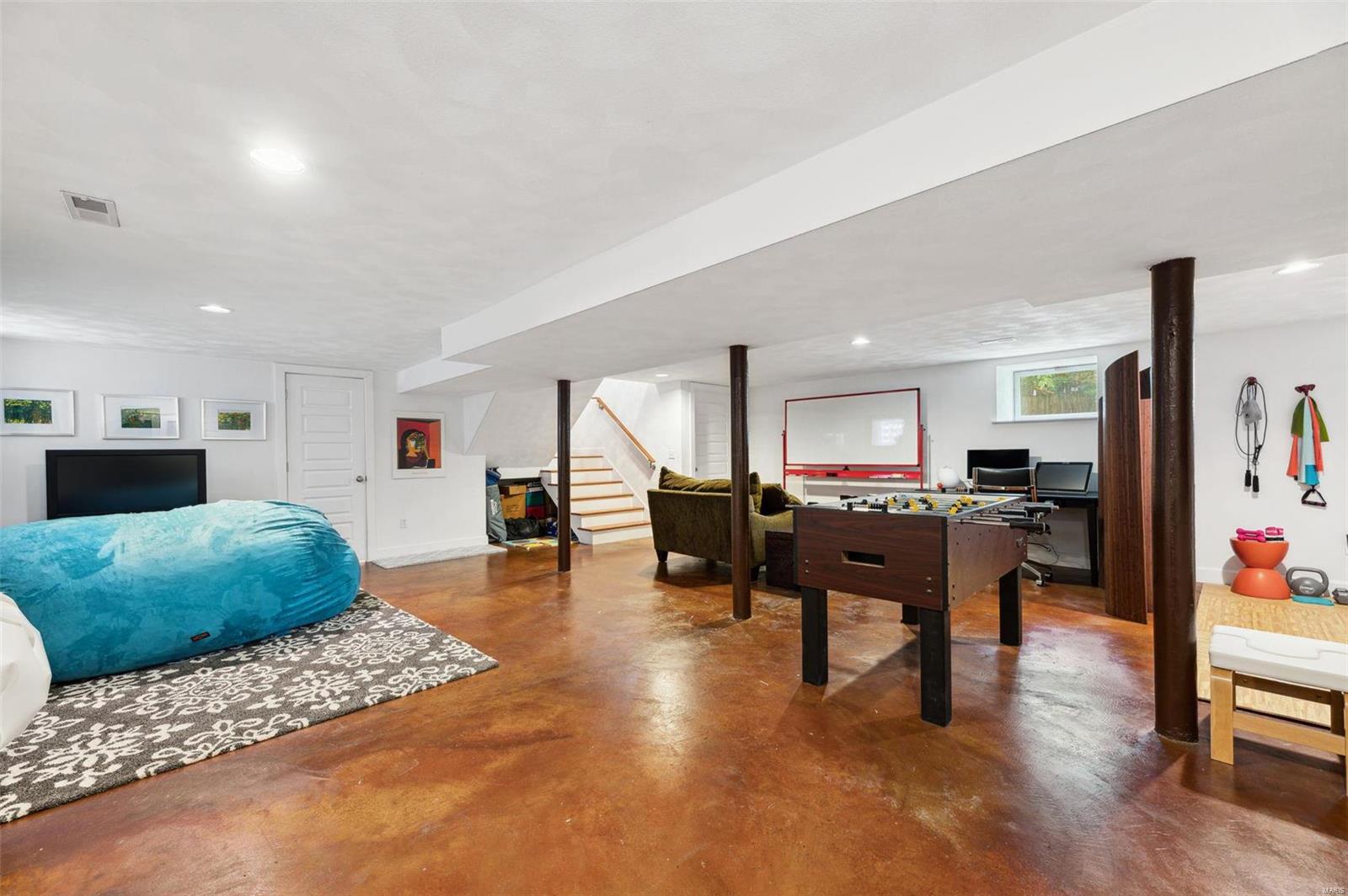 1920 Longfellow Boulevard