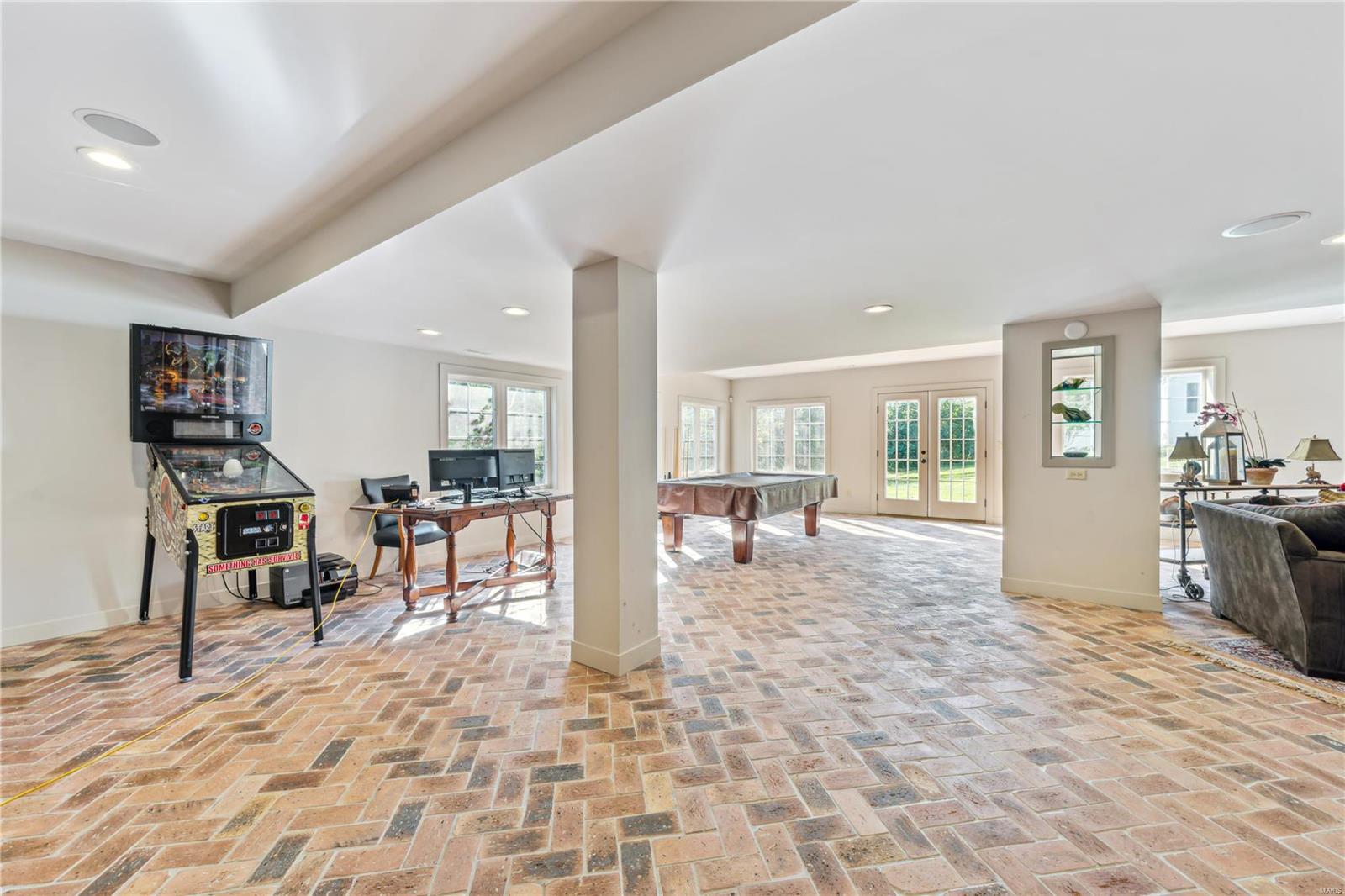 9330 Old Bonhomme Road