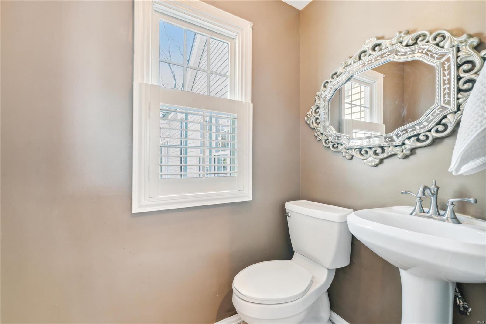 814 Kings Cliff Road