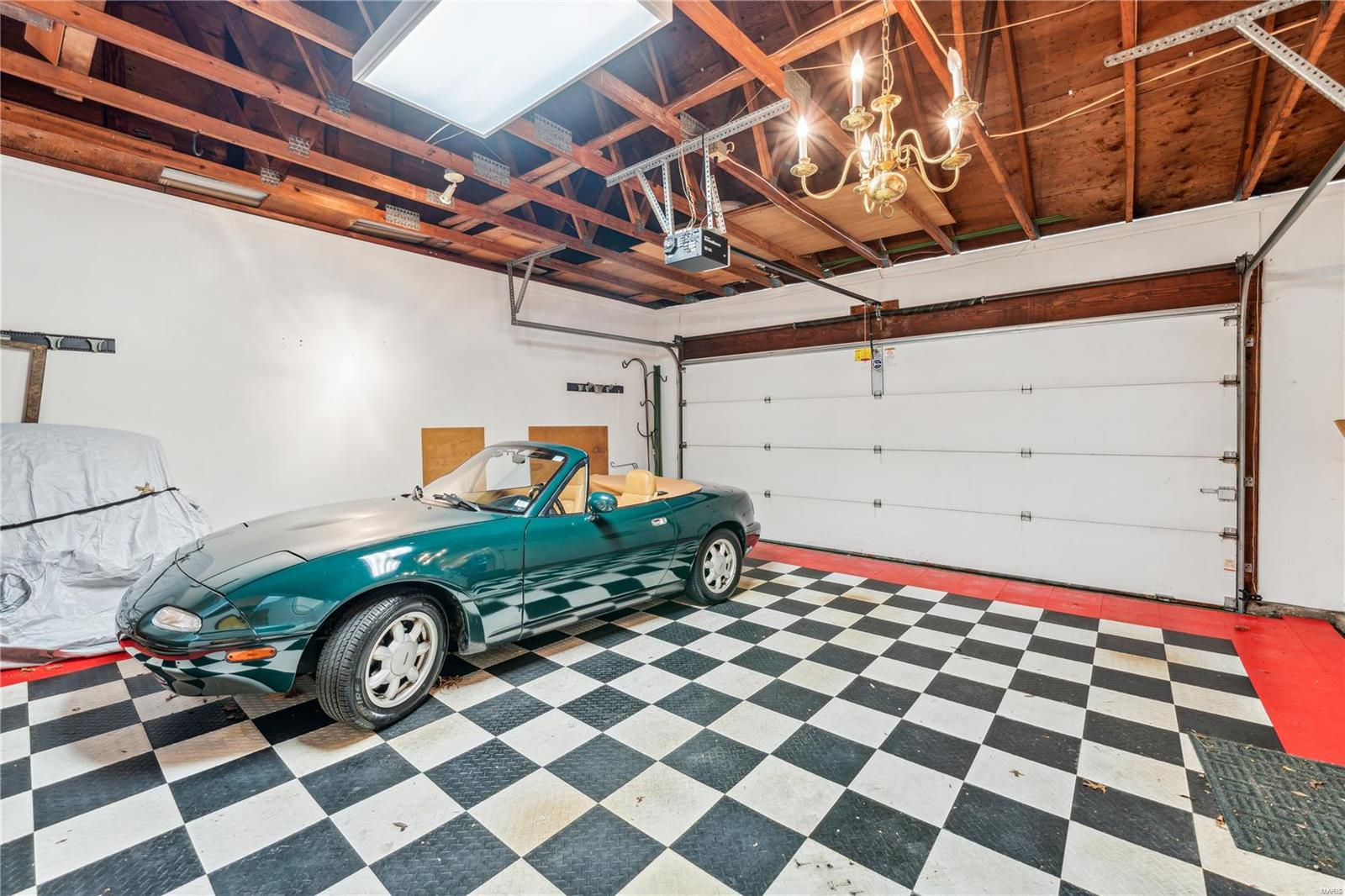 814 Kings Cliff Road