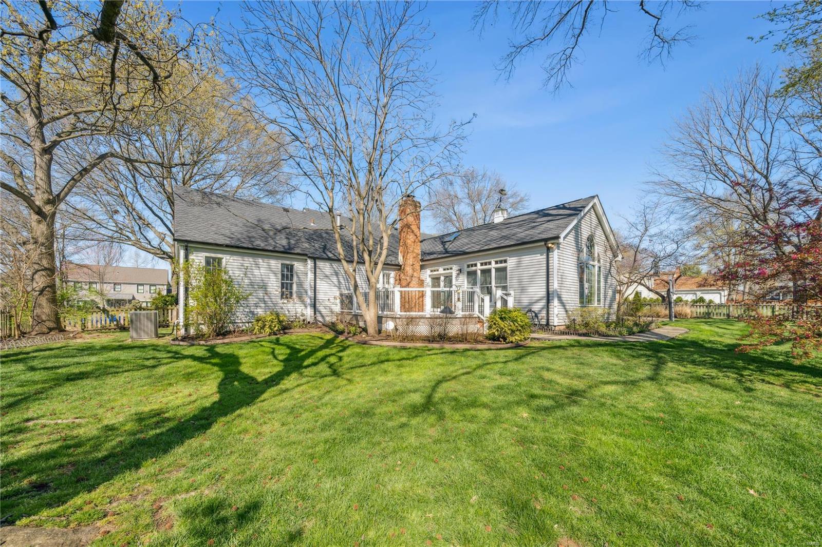 814 Kings Cliff Road