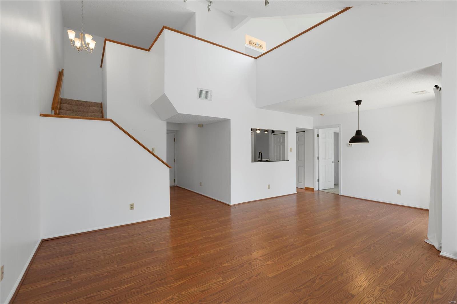 1033 Wilton Royal Drive Unit: 301