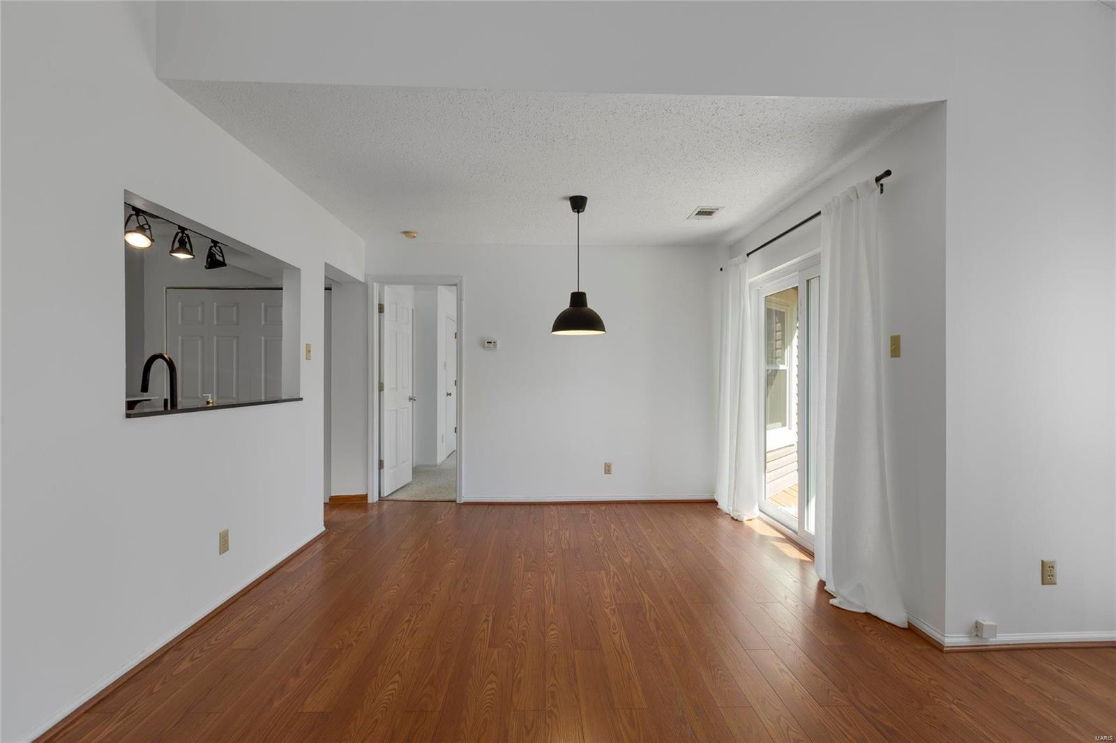 1033 Wilton Royal Drive Unit: 301