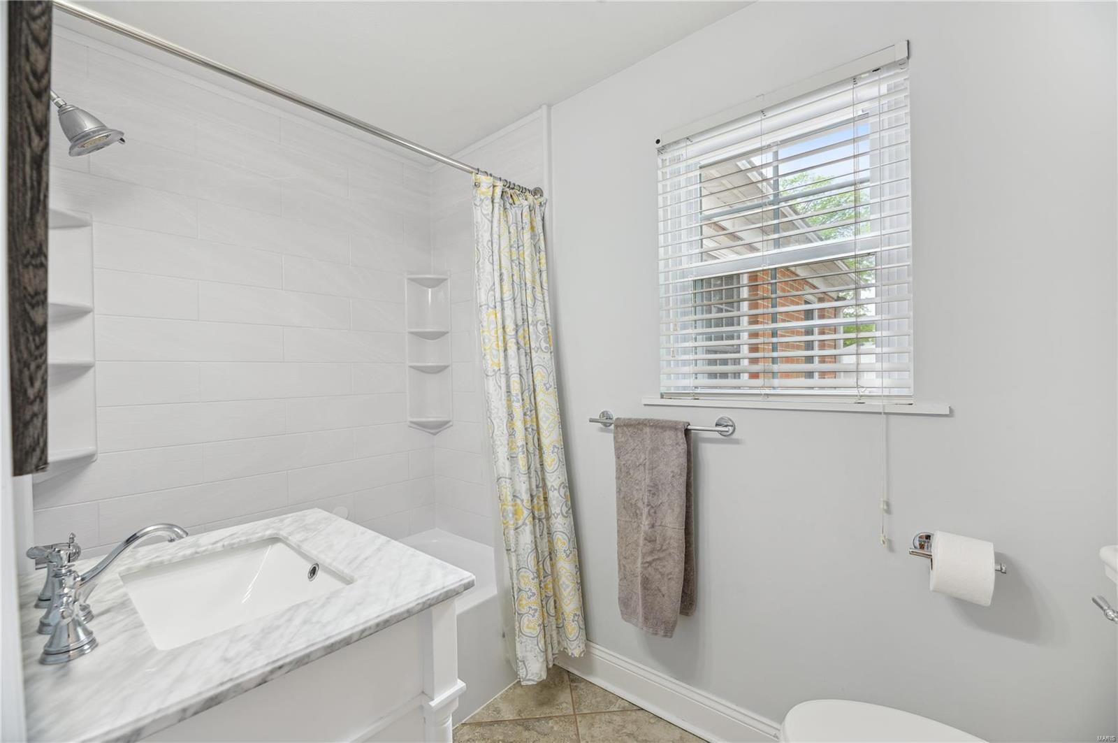 2121 Parkridge Avenue