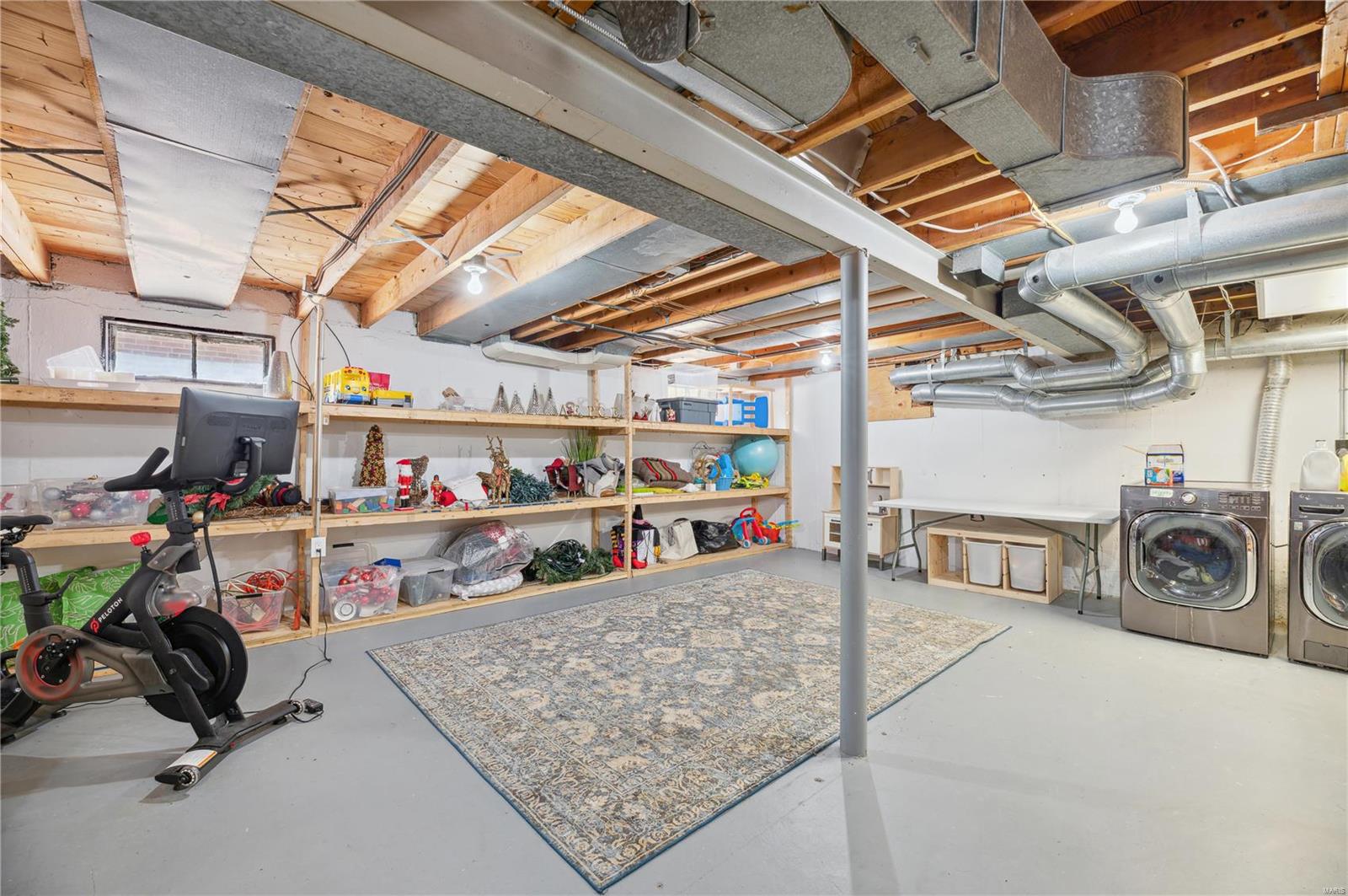 2121 Parkridge Avenue