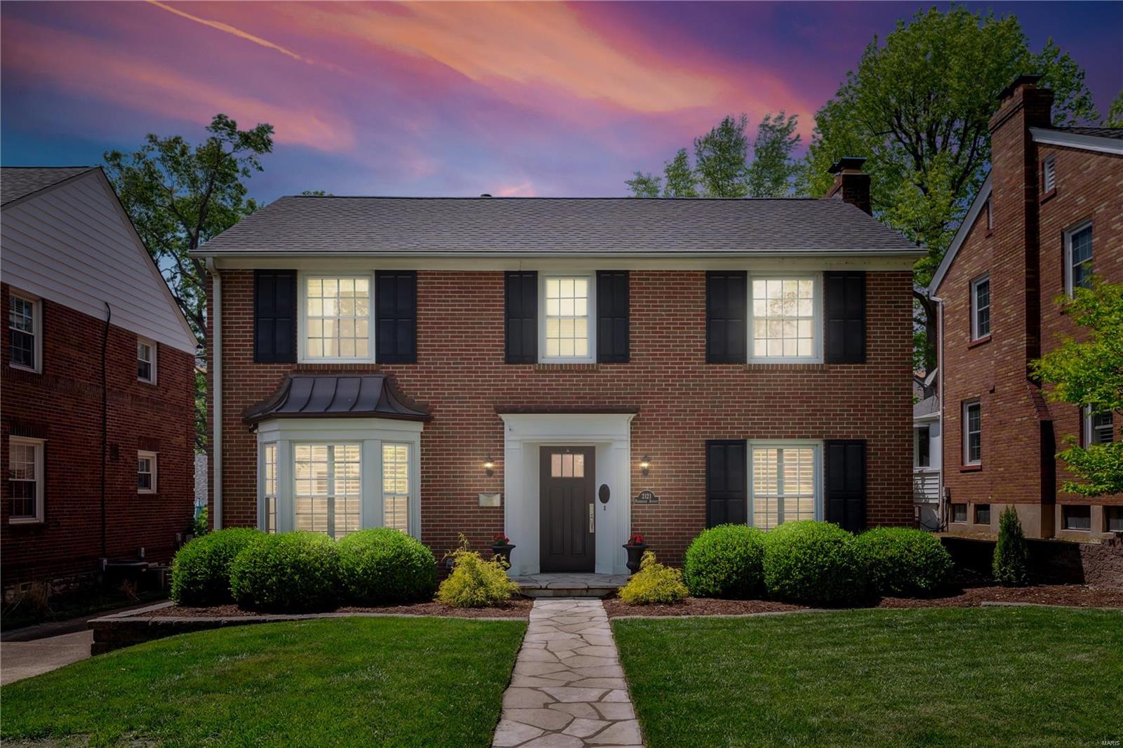 2121 Parkridge Avenue