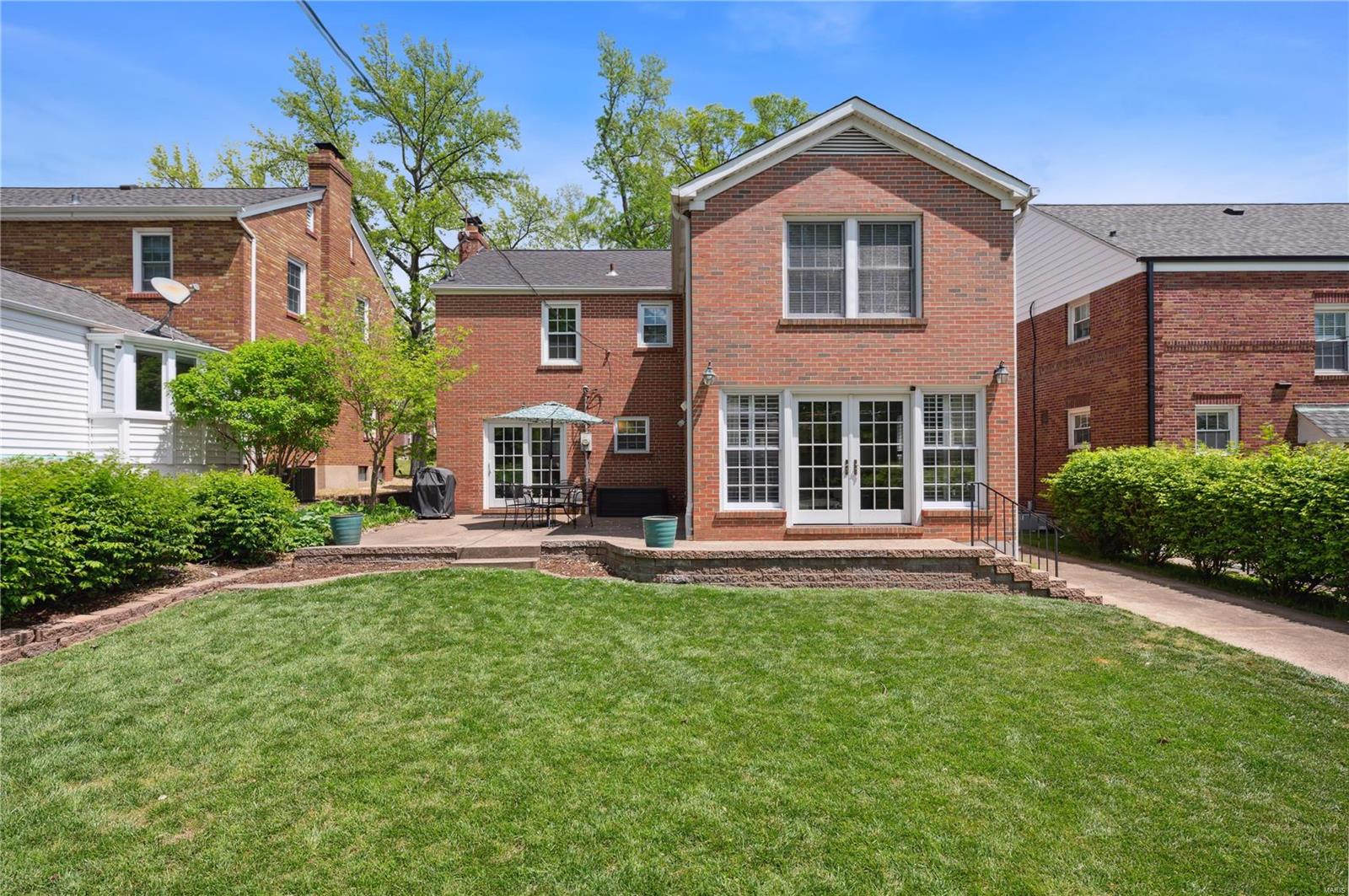 2121 Parkridge Avenue