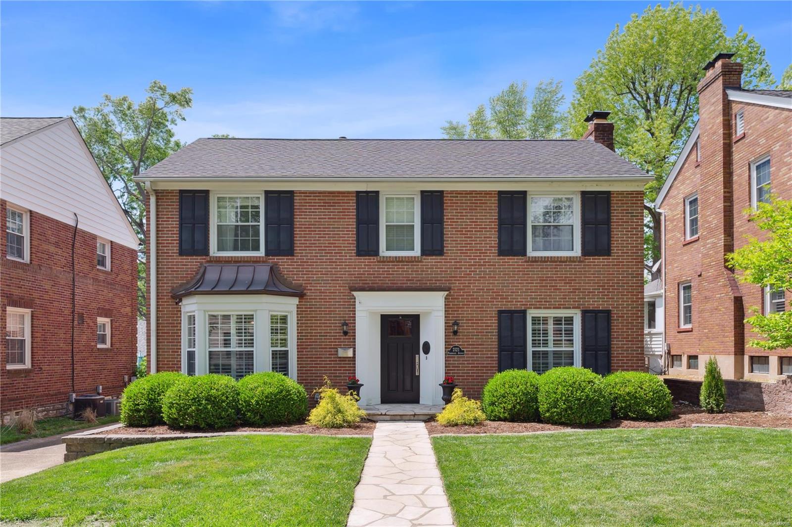 2121 Parkridge Avenue