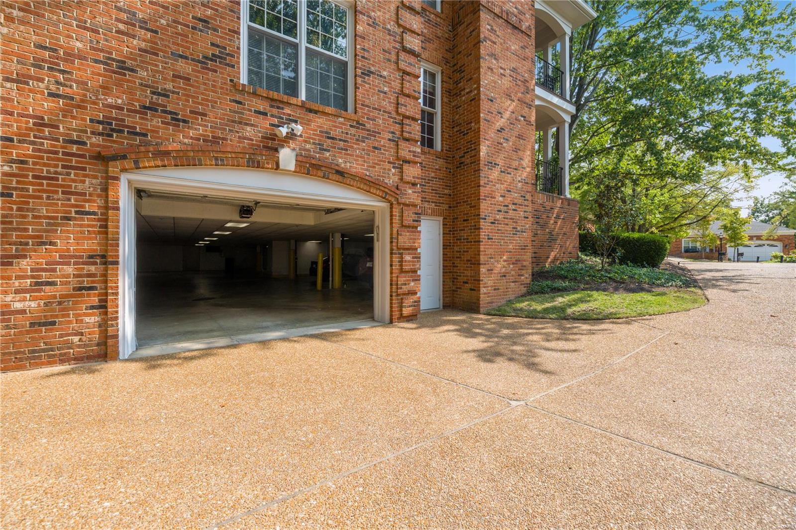 9019 Sedgwick Place Drive