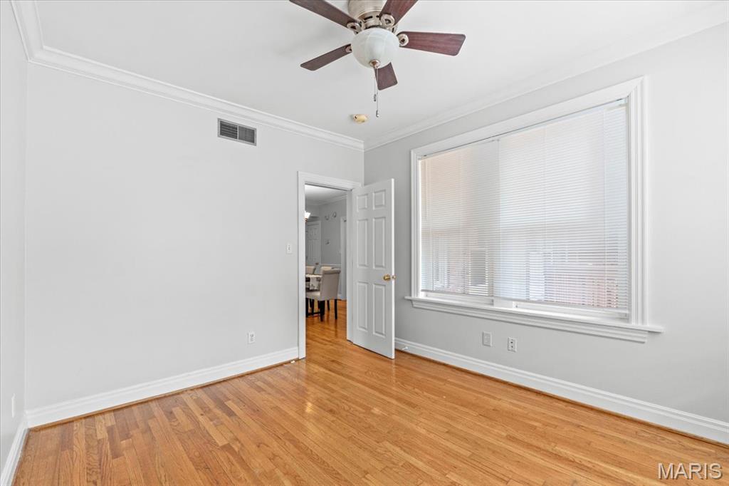 6318 Southwood Avenue Unit: 1W