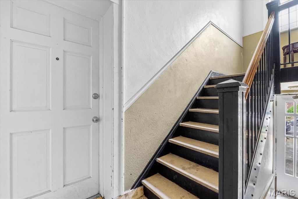 6318 Southwood Avenue Unit: 1W