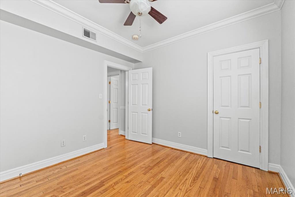 6318 Southwood Avenue Unit: 1W